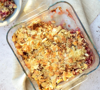 Crumble framboises et rhubarbe